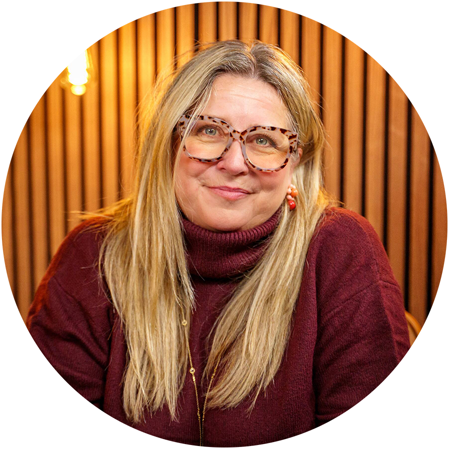 Pippa Adams - Circle 50%